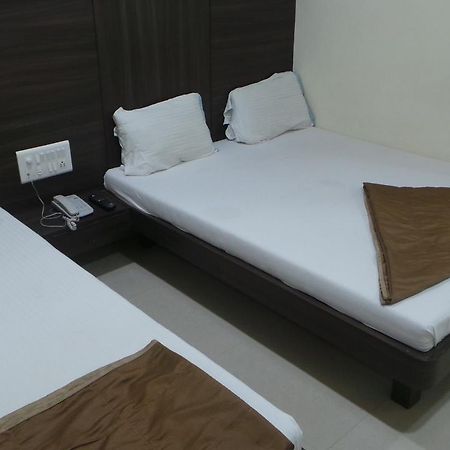 Hotel Gemini Мумбаи Экстерьер фото