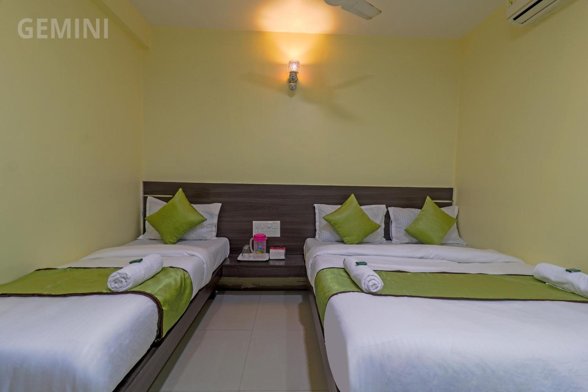 Hotel Gemini Мумбаи Экстерьер фото