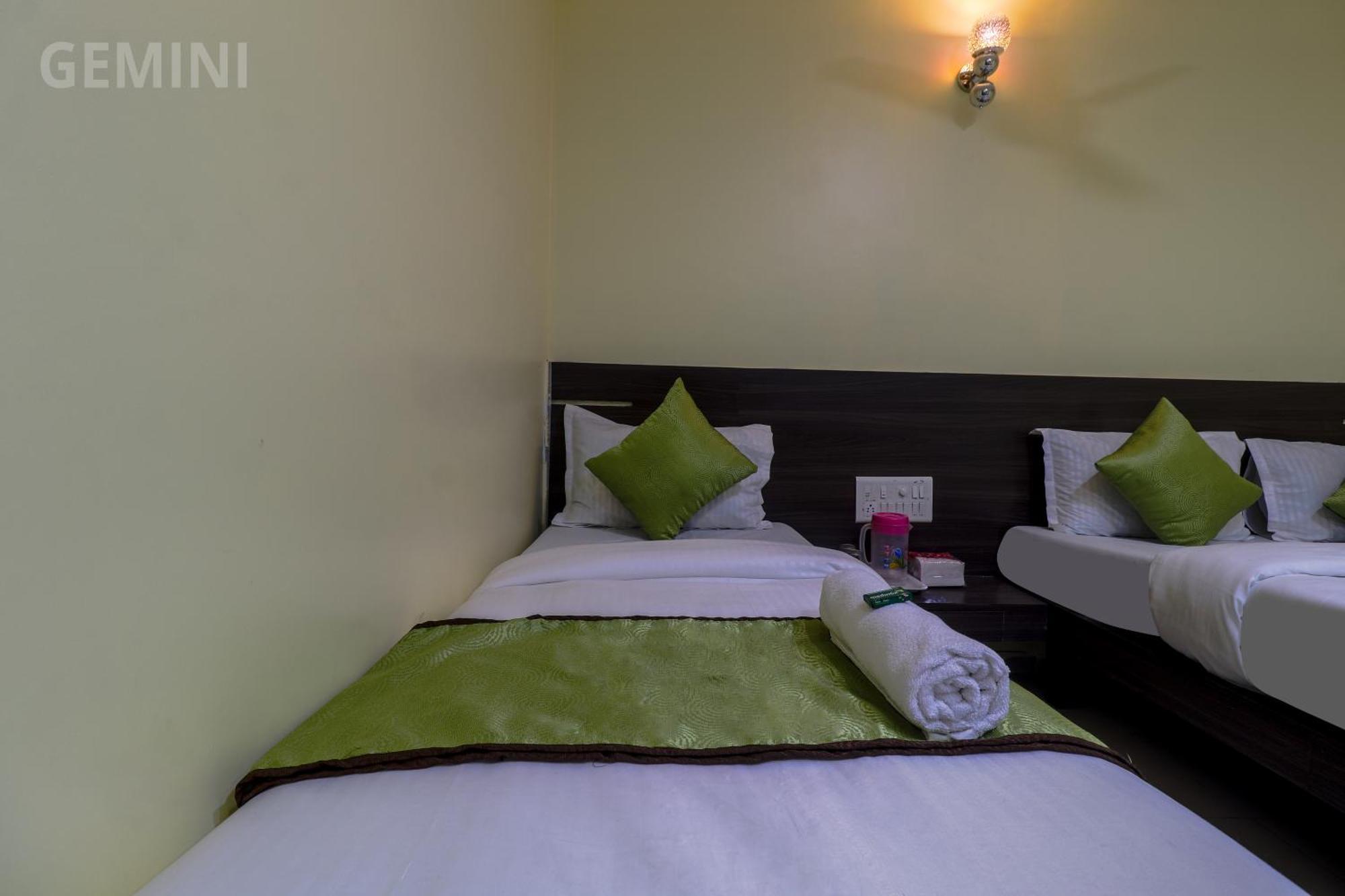 Hotel Gemini Мумбаи Экстерьер фото